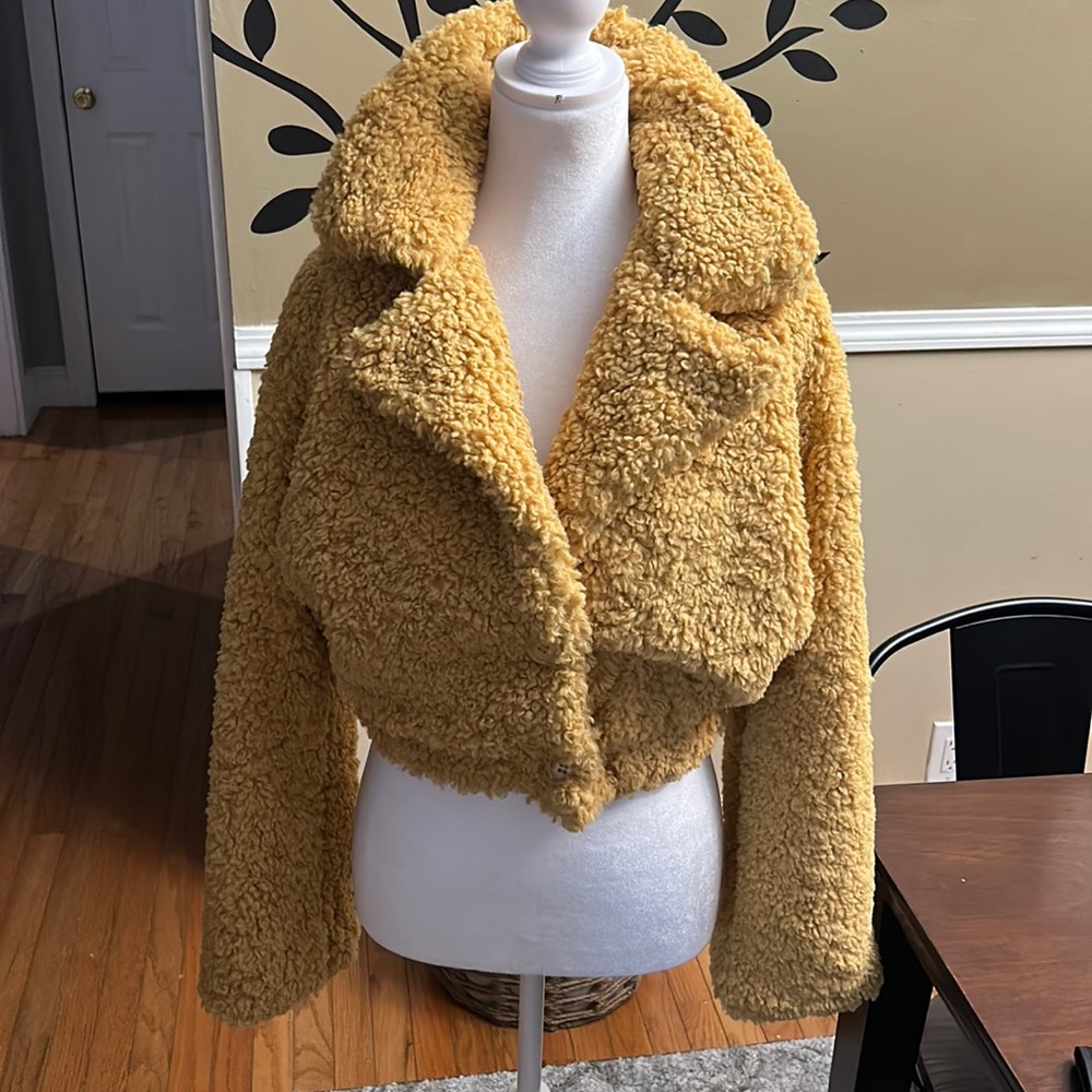 Fashion Nova size medium, Teddy jacket, adorable, new without tags